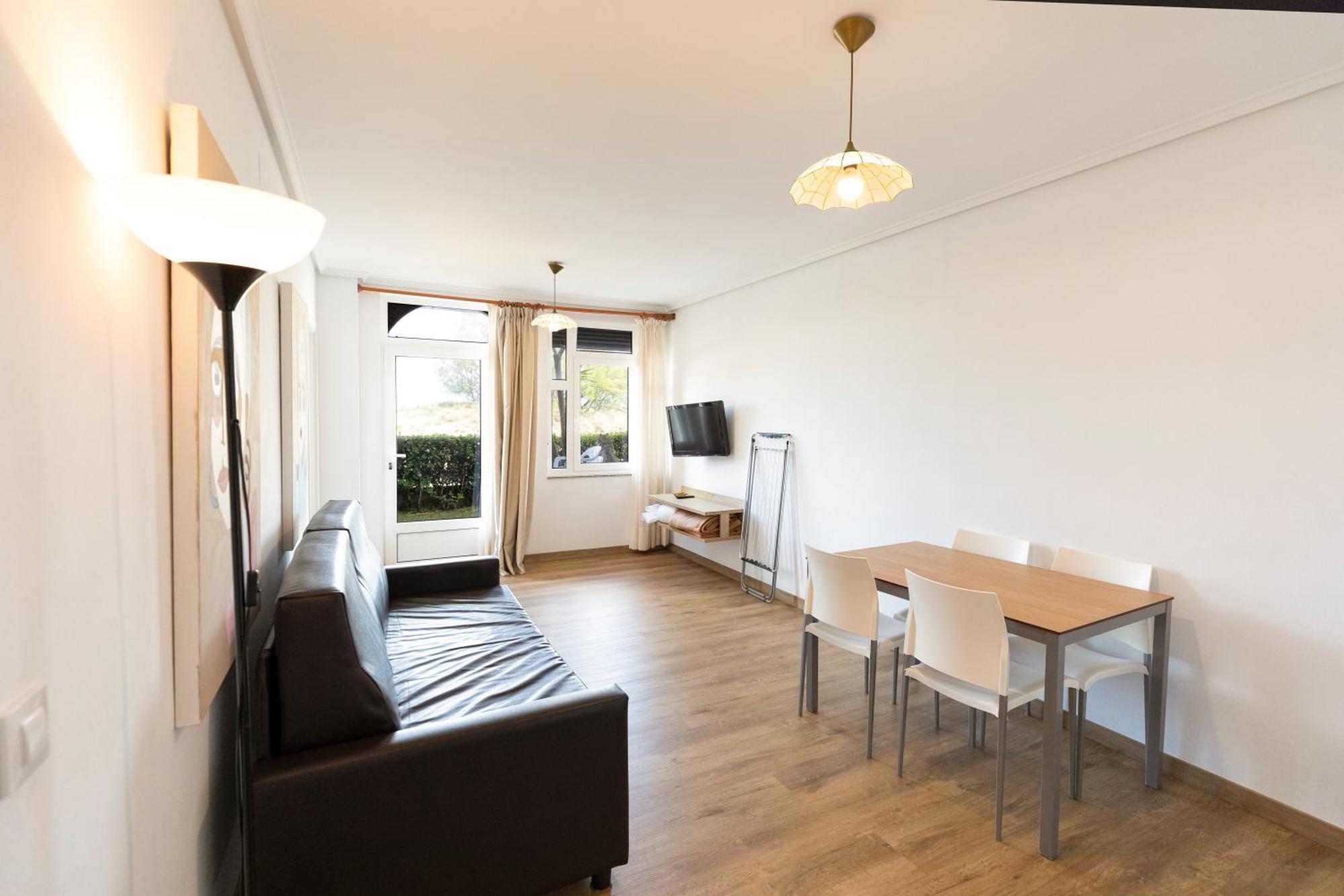 Apartamentos Regollera Premium Con Garaje Noja Ngoại thất bức ảnh